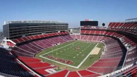 曼联战胜曼城，夺得足总杯桂冠